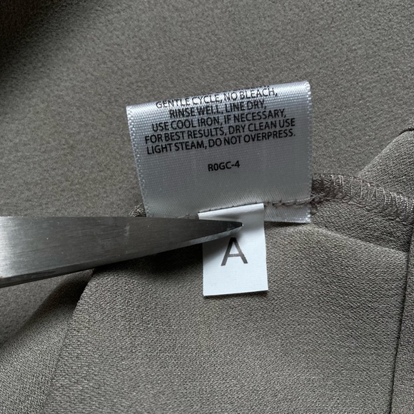 NWT Eileen Fisher Silk Georgette Wide Leg Pant in Stone Taupe - Size 12. - Picture 12 of 16